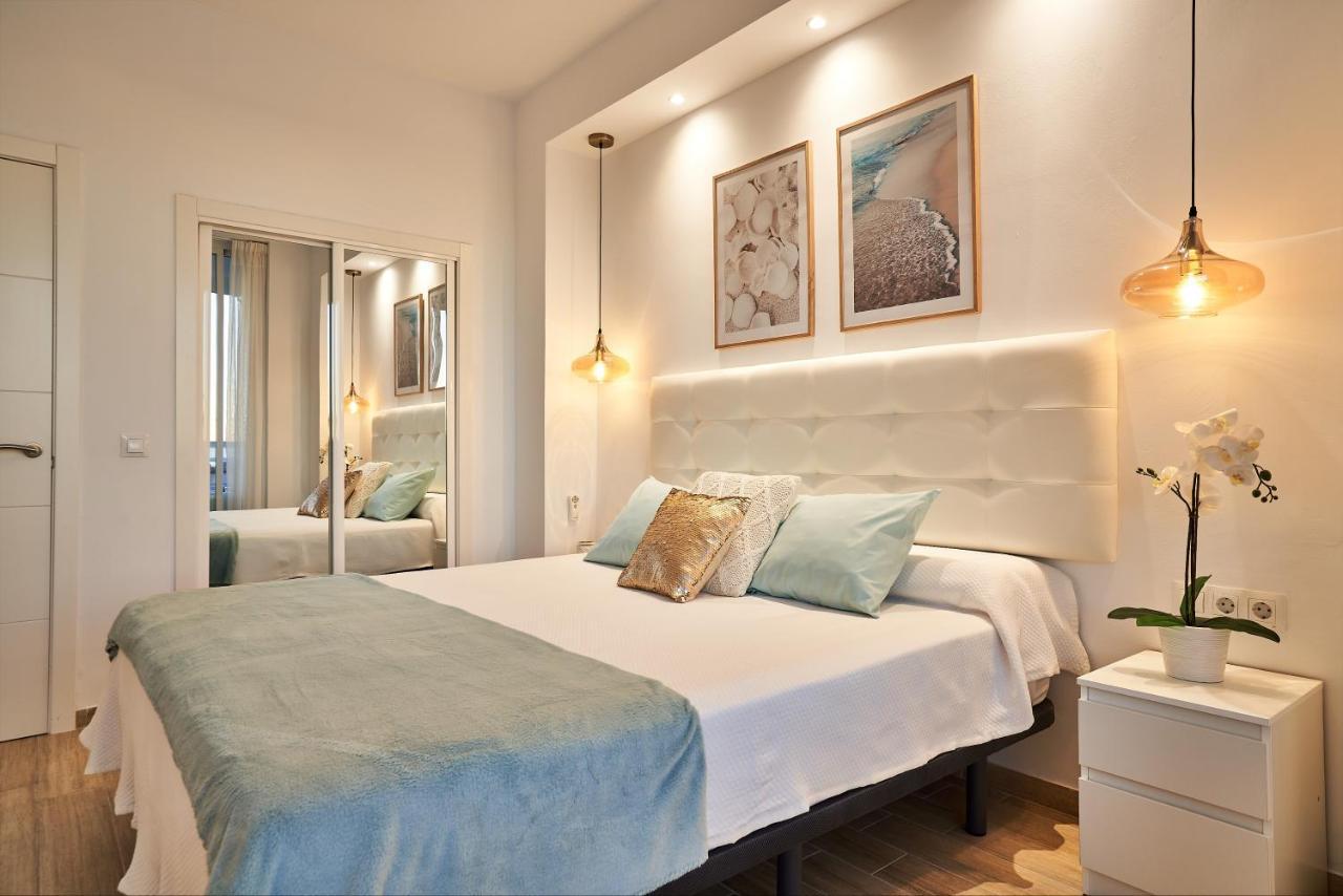 Sunset Beach Charming Apartment With Jacuzzi Torremolinos Exterior photo