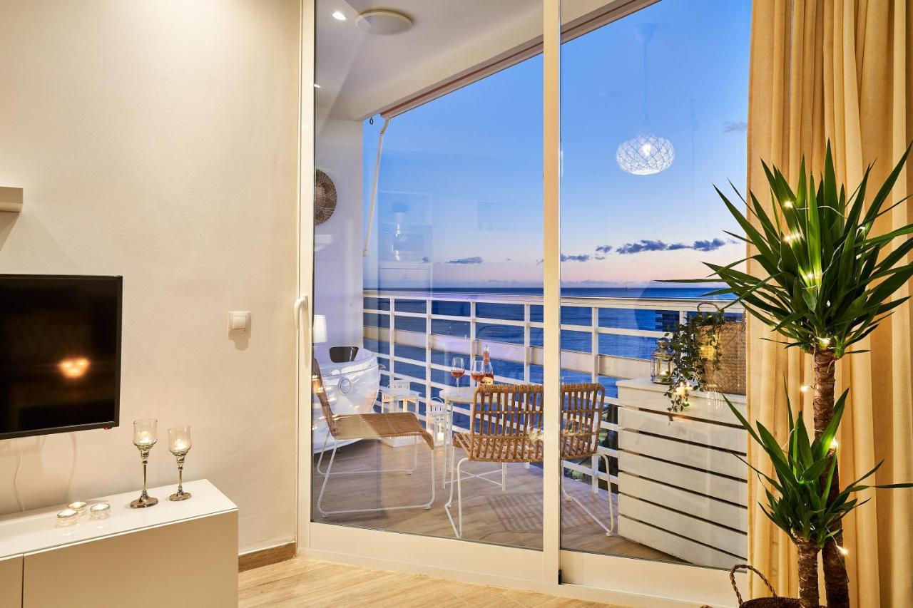 Sunset Beach Charming Apartment With Jacuzzi Torremolinos Exterior photo